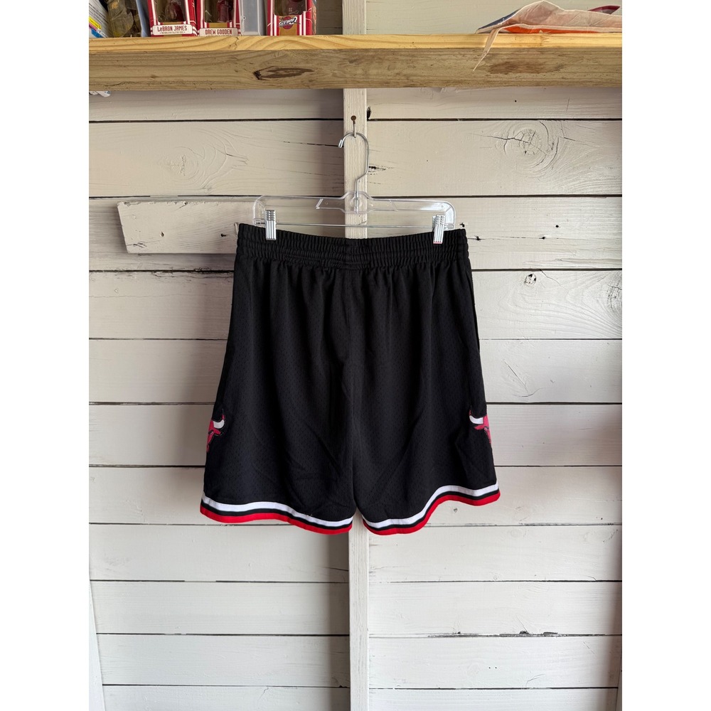 Mitchell & Ness Chicago Bulls 1997-98 Hardwood Classics Swingman Shorts Mens L - Picture 6 of 6